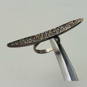 Knuckle Ring with Crystals